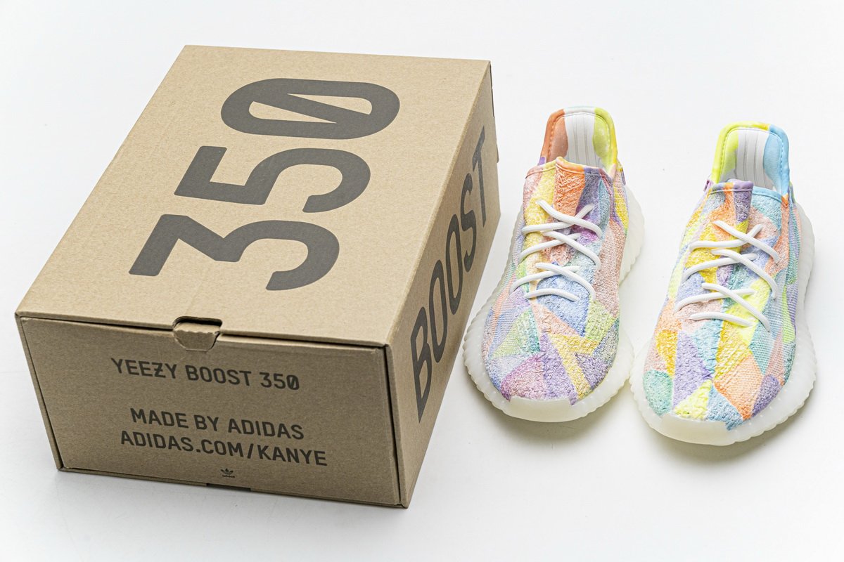 Gradient Geometry x Yeezy Boost 350 V2 - Image 3