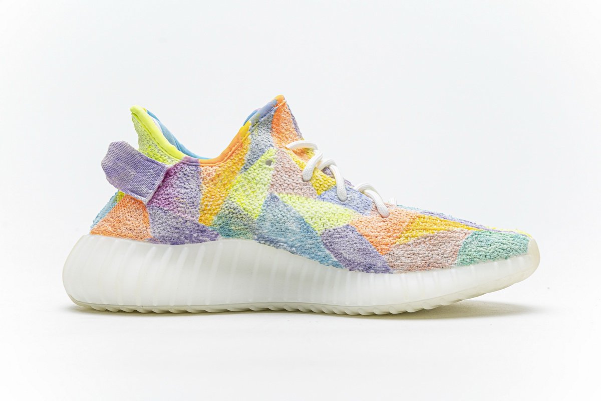 Gradient Geometry x Yeezy Boost 350 V2 - Image 11
