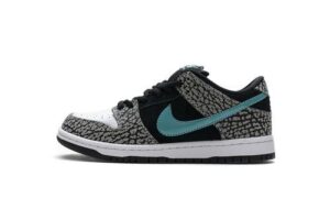 BQ6817-009 Nike SB Dunk Low “atmos Elephant”